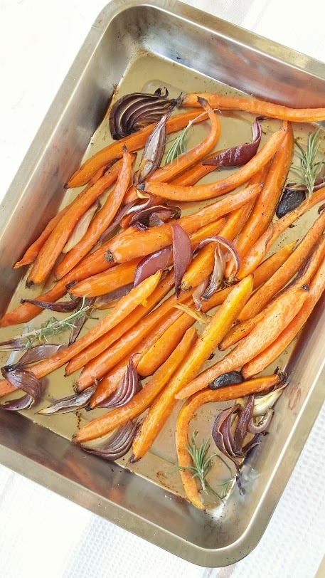 Zanahorias asadas con romero y ajo negro