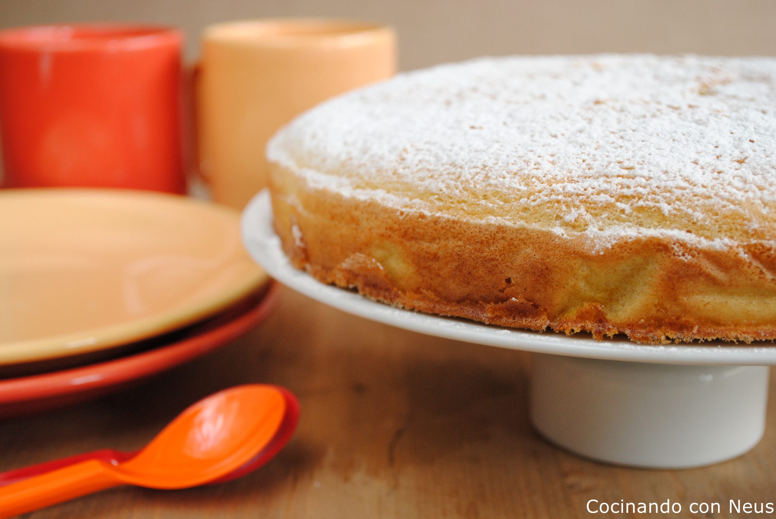 Bizcocho de claras con naranja y aroma de azahar con Thermomix